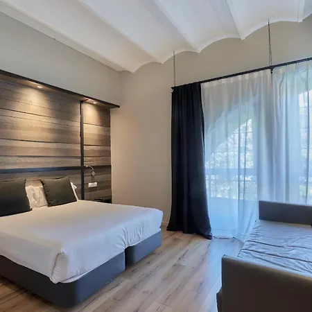 Parada Hotel 3*