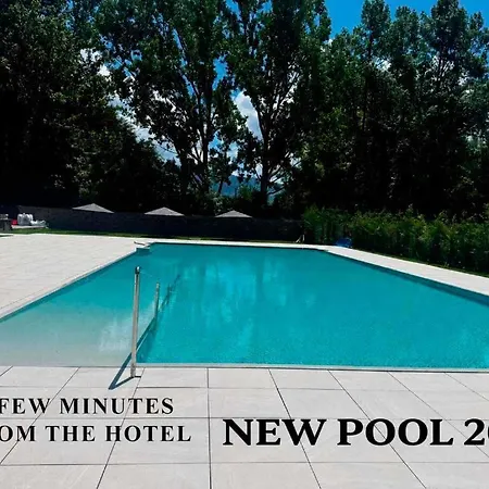 Parada Hotel 3*