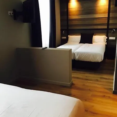 Parada Hotel 3*
